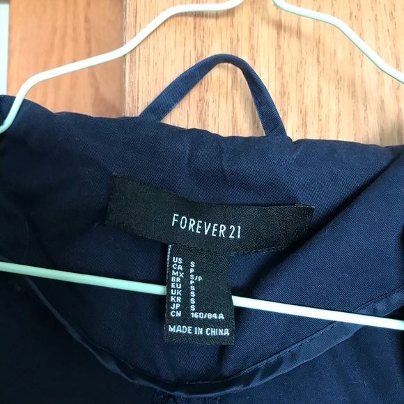 Forever21 navy blue canvas / twill hooded jacket with pockets - size small - Picture 4 of 5